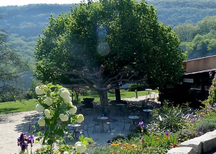 ホテル Logis Hotel-restaurant La Mere Biquette Saint-Pons