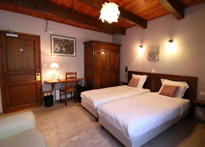 Logis Hotel-restaurant La Mere Biquette ホテル