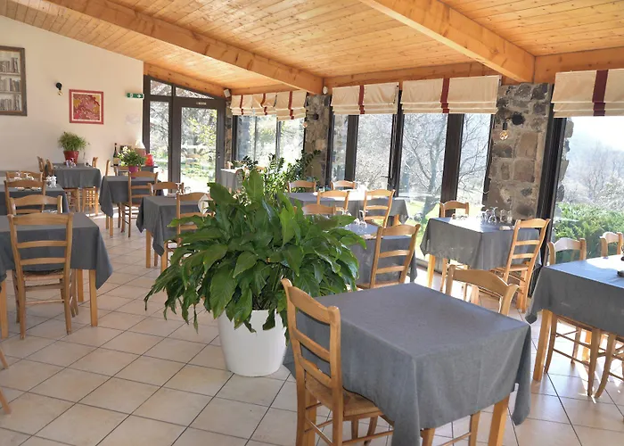 Logis Hotel-restaurant La Mere Biquette 3*