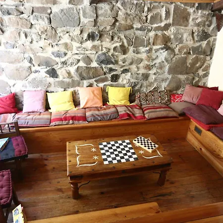Logis Hotel-restaurant La Mere Biquette 3*