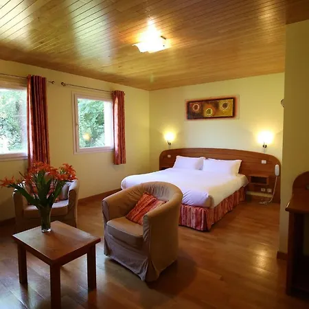 Logis Hotel-restaurant La Mere Biquette 3* Saint-Pons (Ardeche)
