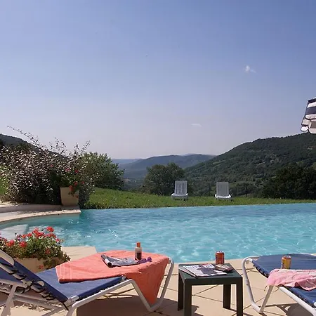 Logis Hotel-restaurant La Mere Biquette 3*