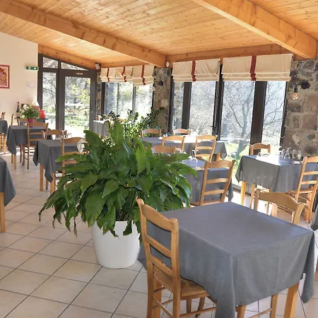 Logis Hotel-restaurant La Mere Biquette 3*