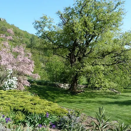 Hotel Logis Hotel-restaurant La Mere Biquette 3*
